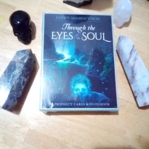 Through the eyes of the soul oracle